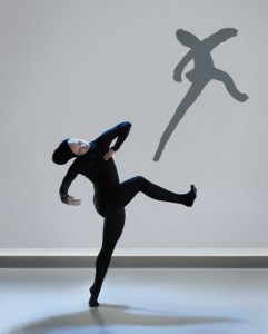 Interprète/Dancer Lucy M. May performs "Henri Michaux: Mouvements." Photo by Marie Chouinard.